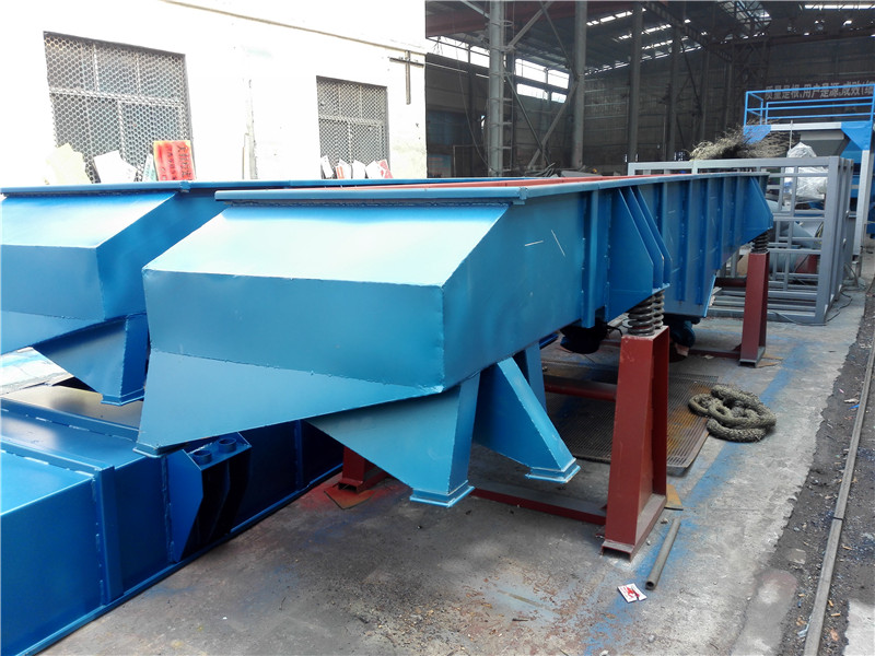 豆類分等級(jí)的振動(dòng)篩分機(jī)